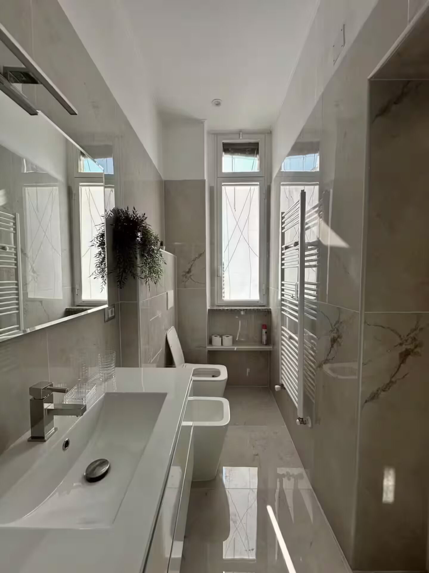 Doccia, asciugacapelli, bidet, asciugamani
