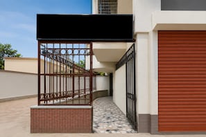 House | Reception