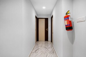 Unclassified image, 5 of 31, button - Hotel O Ripon Street SR Royale (Kolkata)