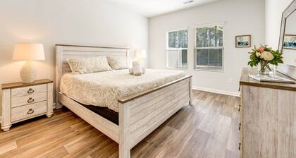 Sea La Vie at OIB | Townhome Near Golf & Beaches