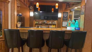 Bar (in der Unterkunft)