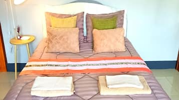 Deluxe Studio Suite, Balcony, City View | Frette Italian sheets, premium bedding, Select Comfort beds