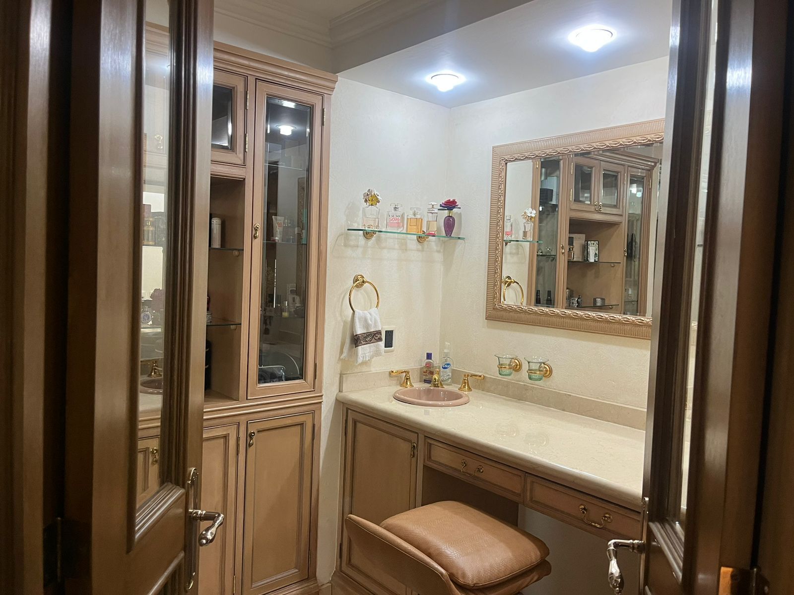 Jetted bath, hair dryer, towels, toilet paper
