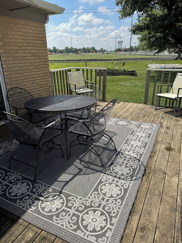 Spacious 4-bedroom house in lovely Brownsburg