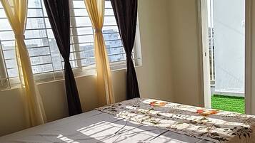 Iron/ironing board, WiFi, bed sheets
