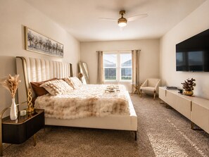 3 Schlafzimmer, Schreibtisch, Bügeleisen/Bügelbrett, kostenloses WLAN
