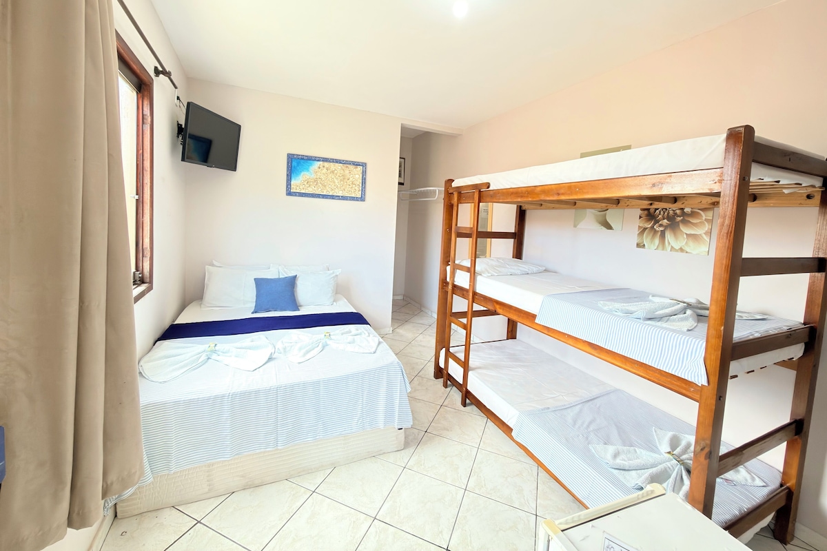 Room, Multiple Beds | WiFi (free)