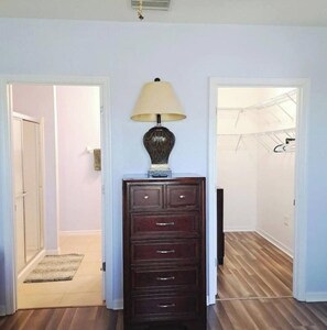 Unclassified image, 4 of 44, button - Comfortable 3BR Riverview, FL Home Near Tampa | Sleeps 6 | Quiet Family-Friendly Vacation Rental (Riverview)