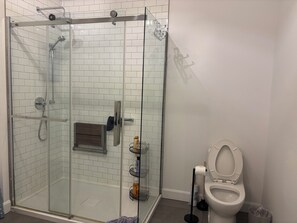 Bathroom - Le Diamant Bleu in Quebec City ~GYM~GARAGE~Downtown (Québec)