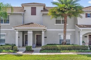 Exterior - 4 BD/ 3 BA/ Storey Lake (4796 CT) (Kissimmee)