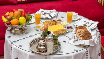 Desayuno completo incluido todos los días