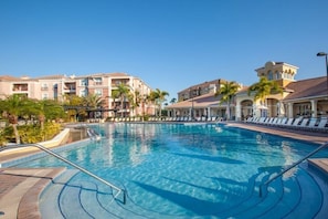 Pool - Top-Floor Condo 3 BD/ 2 BA Vista Cay (5048-401 SL) (Orlando)