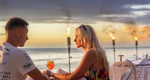 Outdoor dining - ANYA APARTAMENTS (Bayahibe)