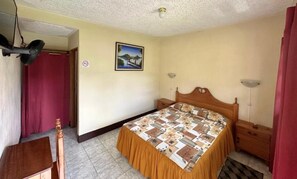 Double Room, Patio, Garden View | WiFi (free) - Hotel Posada Kamol Bey (Panajachel)