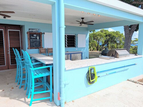 Dan Aykroyd's Baobab Vista