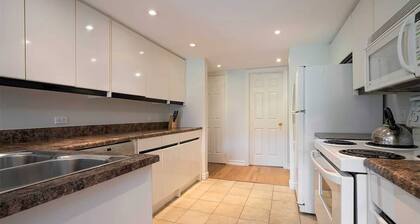 Chalet in Blue Mountains within walk-in distance to Village.Pet-Friendly!