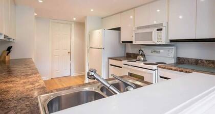 Chalet in Blue Mountains within walk-in distance to Village.Pet-Friendly!