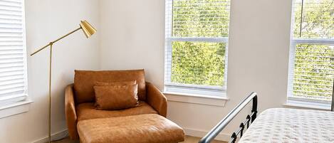 1 bedroom, WiFi (free), bed sheets