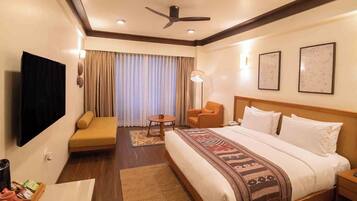 Deluxe Double or Twin Room, Mountain View | Iron/ironing board, free WiFi