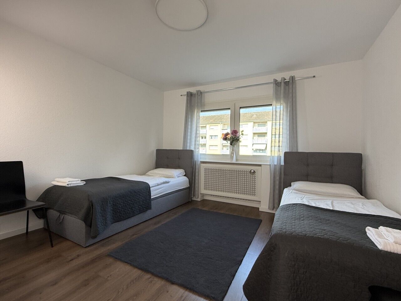 2 bedrooms, iron/ironing board, travel cot, free WiFi