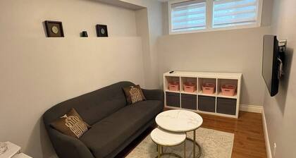 Modern Private 1BR Suite | Near Grouse & Capilano