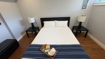 デスク、アイロン / アイロン台、旅行用ベビーベッド、WiFi