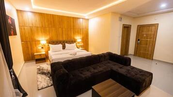 Executive Single Room | In-room safe, WiFi (free)
