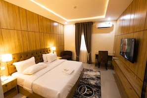 In-room safe, WiFi (free) - Dodos Hotel Services (Port Harcourt)