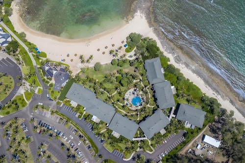 Beachfront 6BR, 2 Condos for 16 at Turtle Bay!
