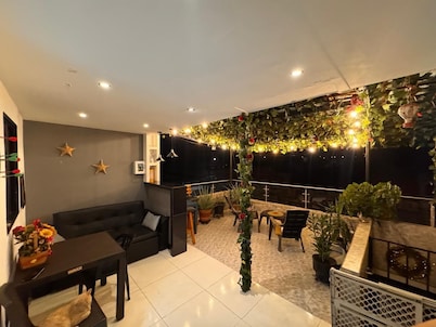 Apartamento Amueblado con aire acondicionado en los patios