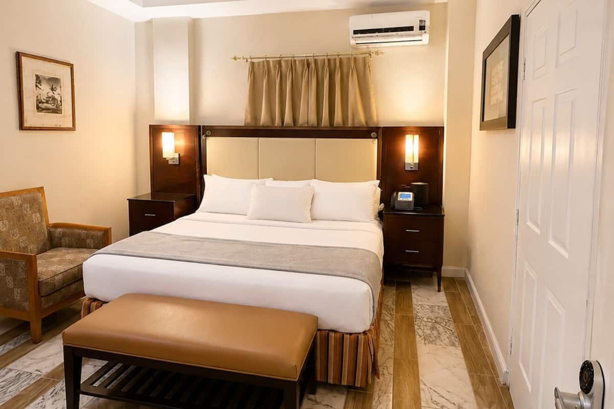 Estudi en suite de luxe, vistes a la muntanya | Escriptori i wifi gratuïta 