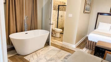 Luxury Suite, City View