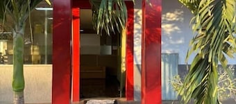 HOTEL VIA MONTES