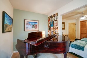 Music Room | Piano | Wall Art - Serene 10-Acre Nevada City Retreat w Hot Tub! (Nevada City)