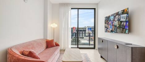 Classic Apartment, Balcony, Beach View | Living area