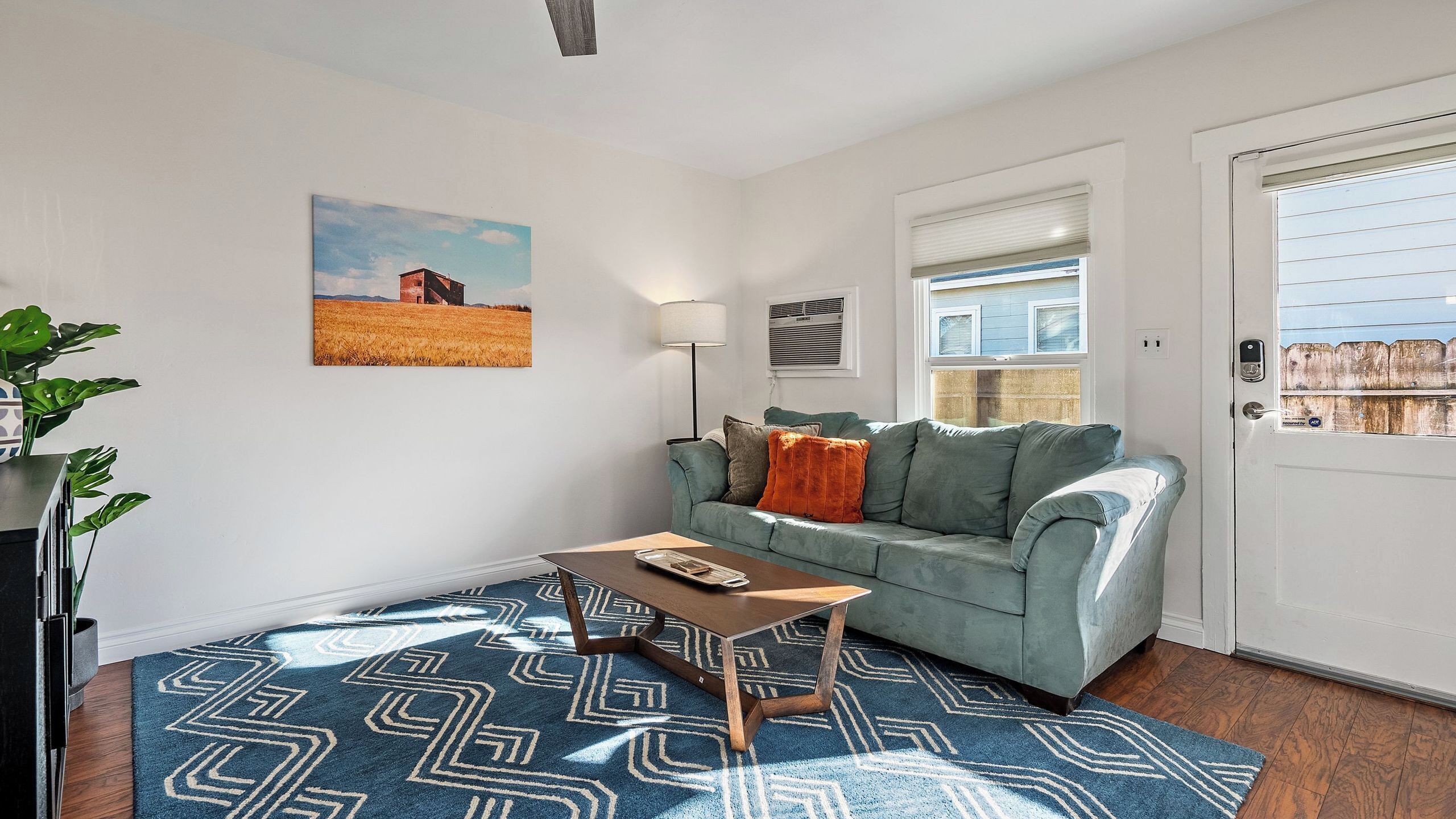 House (1 Bedroom) | Interior