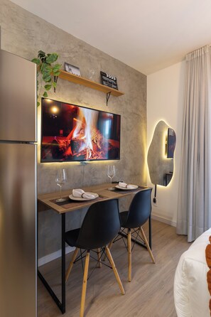 Dining - StayHome - Level Brooklyn - Gym & Pool (São Paulo)