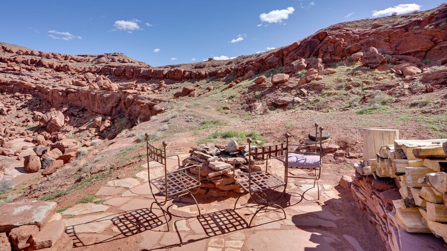 Base Camp Adventure Lodge