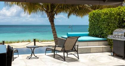 Beachcomber: Luxury 3-Bedroom Beach House with Private Pool, Antigua