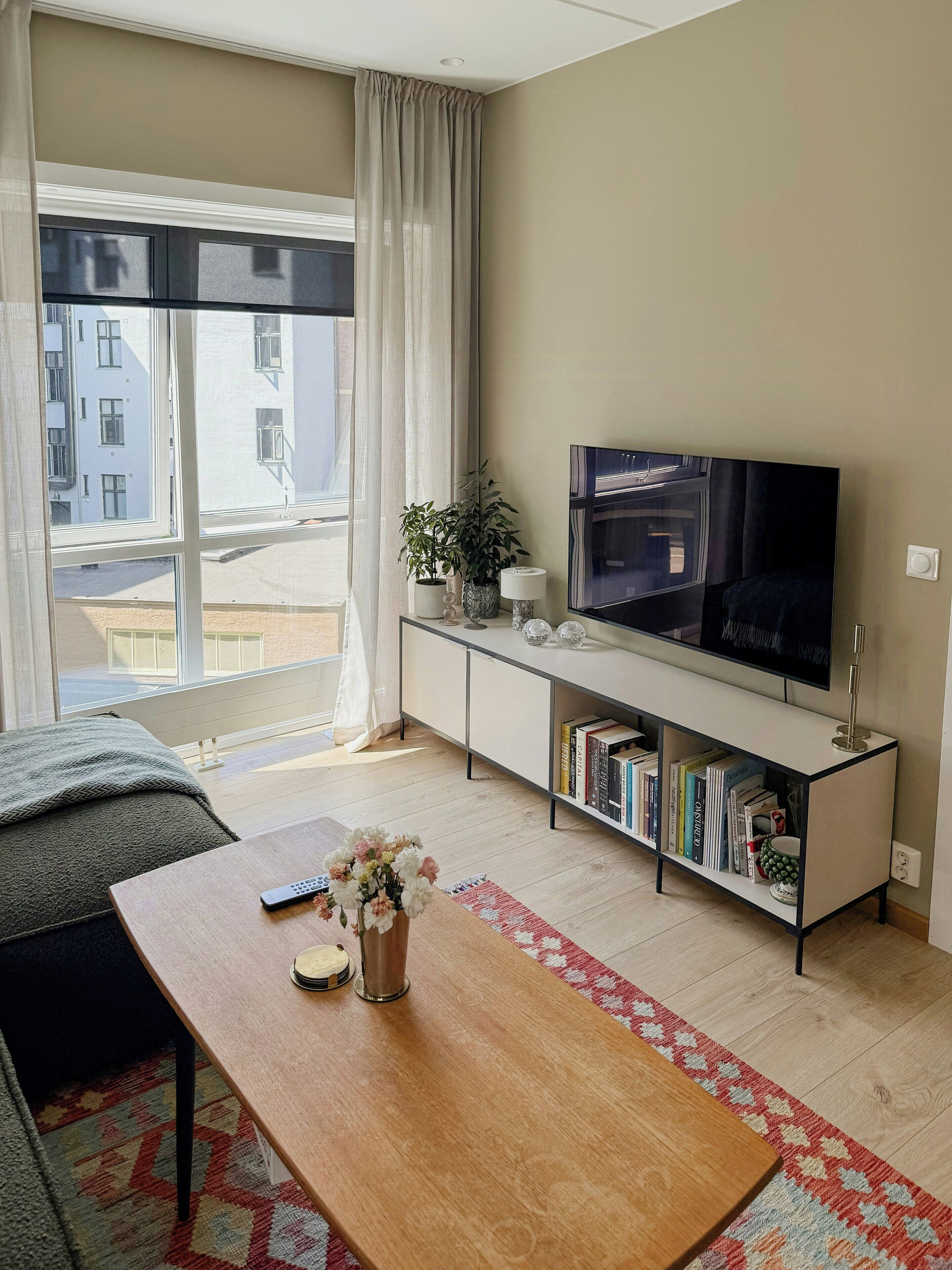 TV