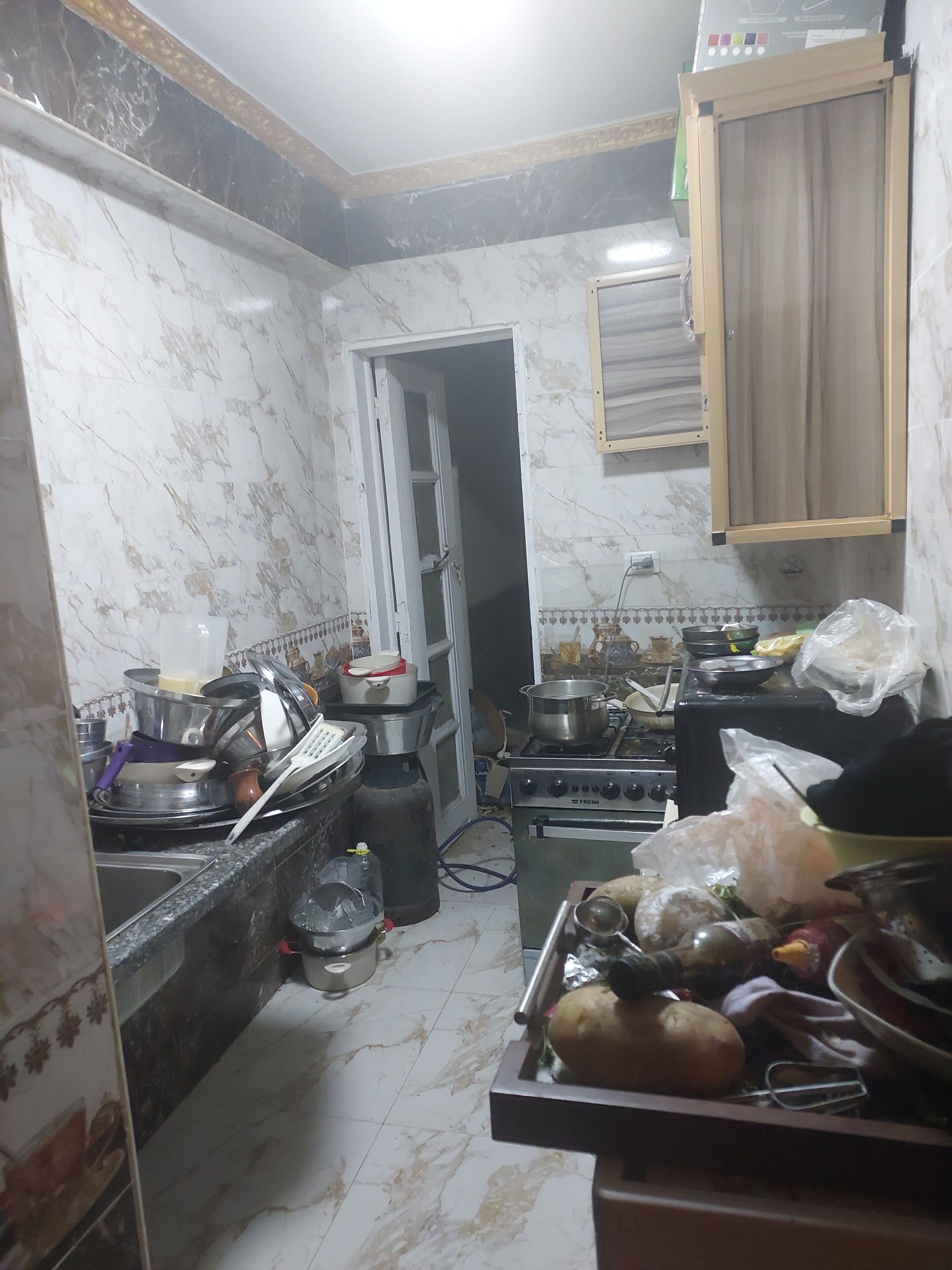 Basic Apartment, Balcony, City View | Private kitchen