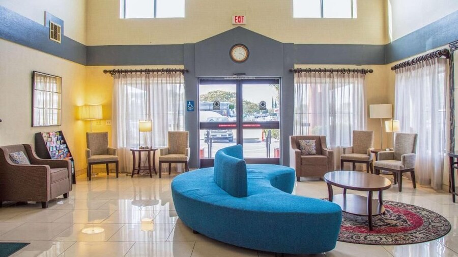 Merced Hotel - Gateway to Yosemite