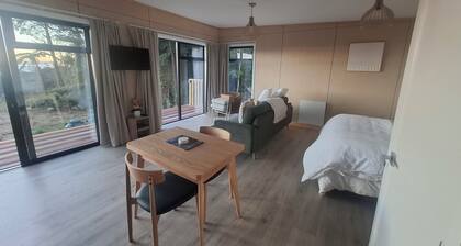 Totaranui Accommodation Chalet Two, Abel Tasman National Park. 7km to Totaranui