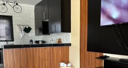 2 studio apartments in a quiet area, less than 100 meters from the main road