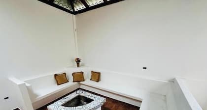 CASA BLANCA LUXURY RETREAT