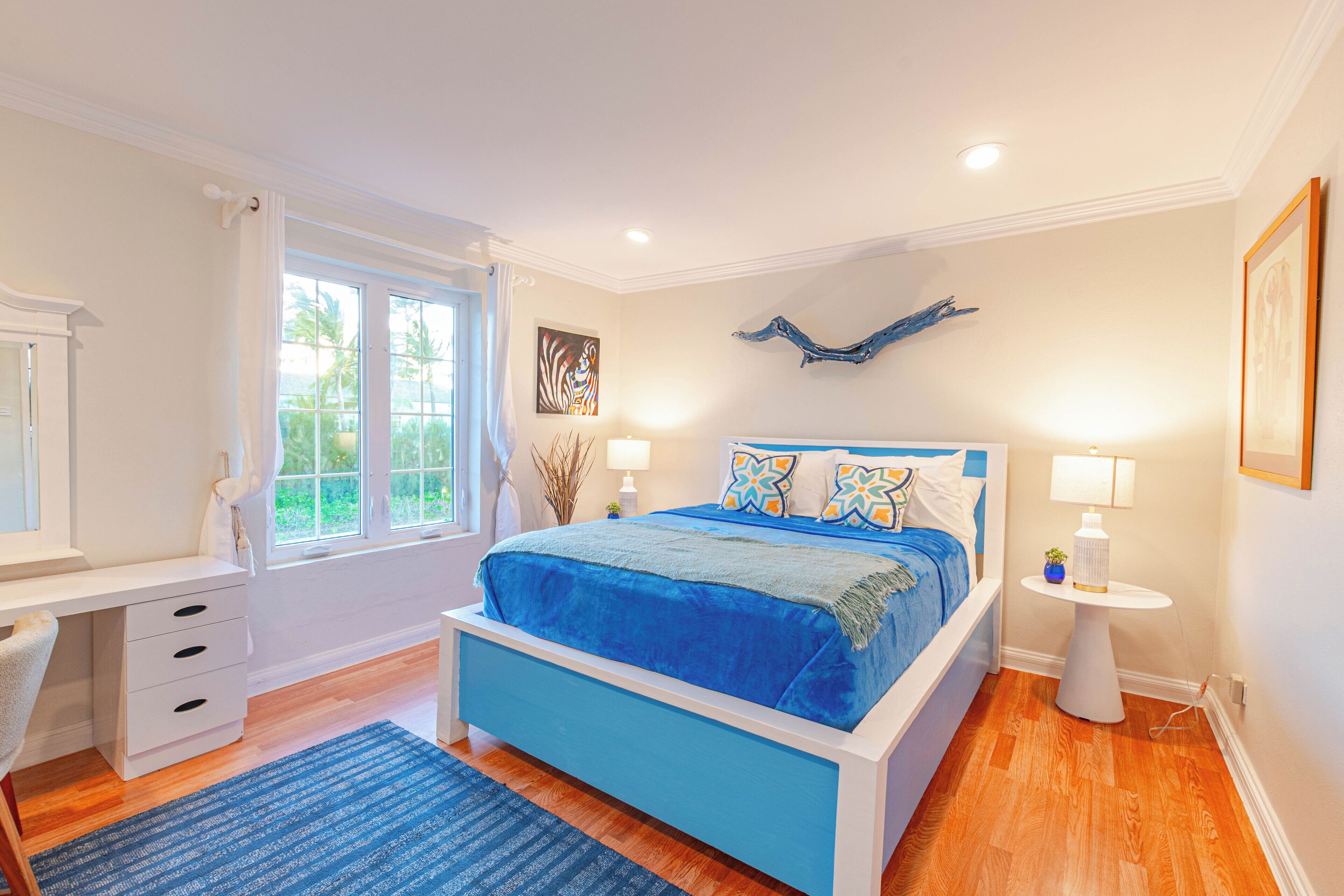 5 bedrooms, desk, iron/ironing board, WiFi