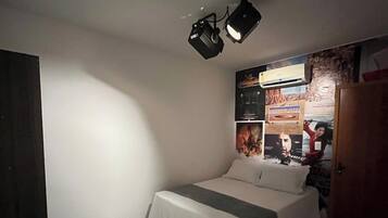 Apartment, Air conditioning, City View | WiFi (free)
