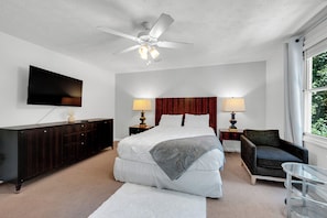Room - Peaceful home •Free Parking •Fast Wi-Fi (Silver Spring)