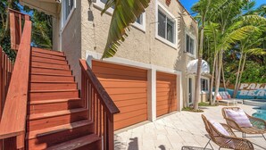 Unclassified image, 5 of 78, button - Lux WPB Oasis with Heated Pool/Spa + GameRoom – Sleeps 12! (West Palm Beach)