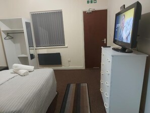 1 bedroom, iron/ironing board, free WiFi, bed sheets - Private 1 Bed Flat Near The Aston Villa Park (Birmingham)